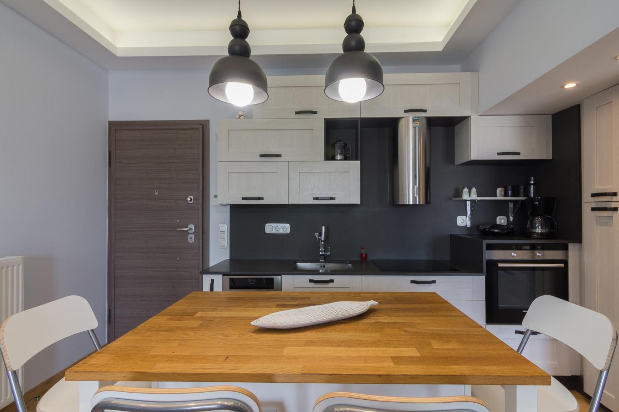 Stratum Apartment By Lobbysquare Athena Bagian luar foto